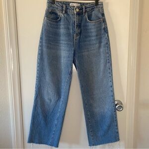 Zara Light Straight Jeans‎